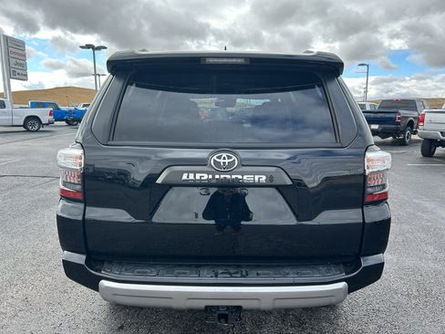 Used 2024 Toyota 4Runner TRD Off-Road image 6