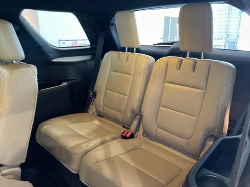 Used 2017 Ford Explorer Limited AWD/4WD image 14