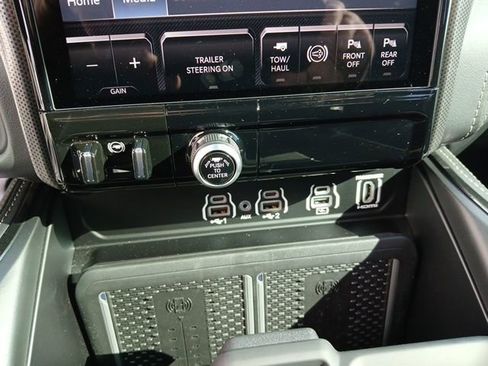 Used 2025 RAM 3500 Limited image 50