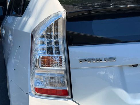 Used 2010 Toyota Prius Three FWD image 7