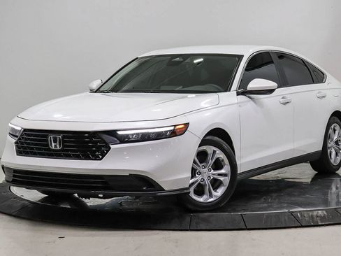 Used 2023 Honda Accord LX image 1