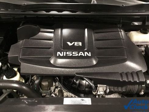 Used 2019 Nissan Titan PRO-4X w/ Pro-4x Convenience Package AWD/4WD image 42