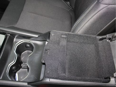 New 2025 Jeep Grand Cherokee Laredo X w/ Luxury Tech Group I image 29