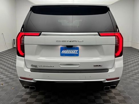 New 2026 GMC Yukon XL Denali w/ Denali Reserve Package image 12