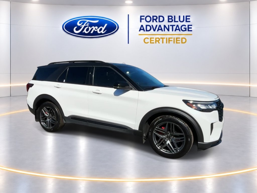 Used 2025 Ford Explorer ST AWD/4WD image 4