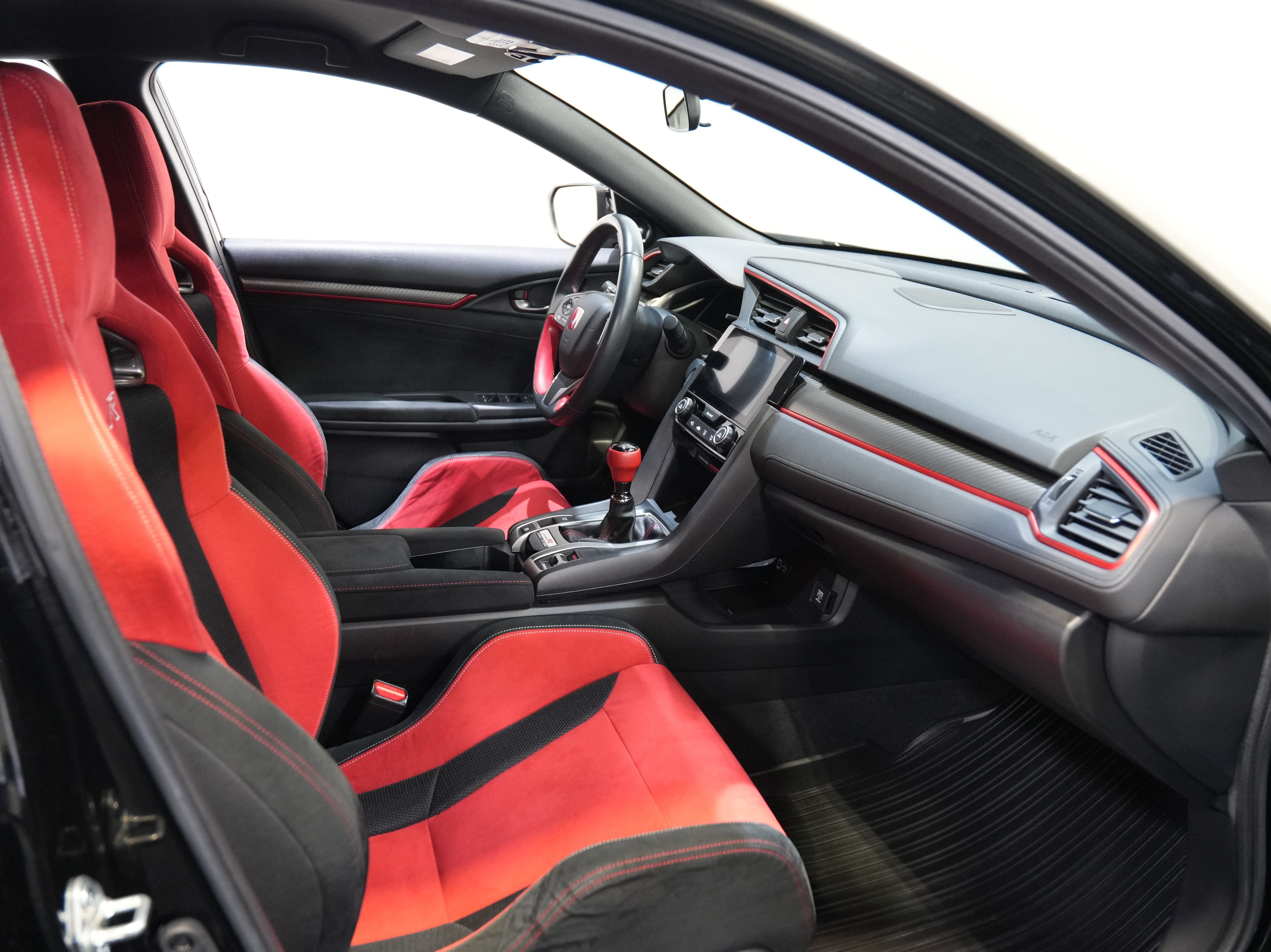 Used 2018 Honda Civic Type R image 32
