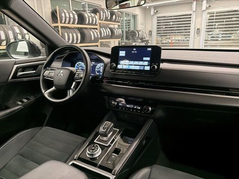 Used 2024 Mitsubishi Outlander Ralliart image 15