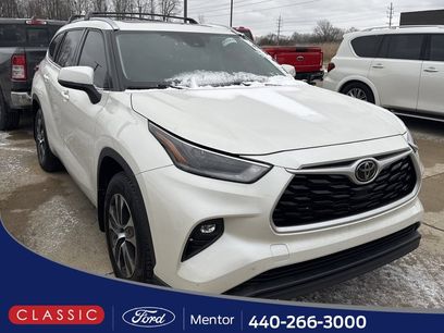 Used 2021 Toyota Highlander XLE