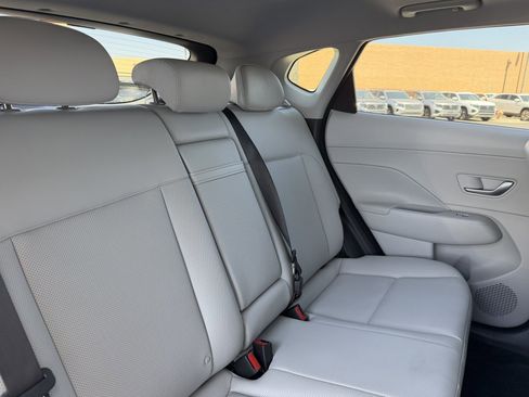 Used 2025 Hyundai Kona Limited FWD image 40