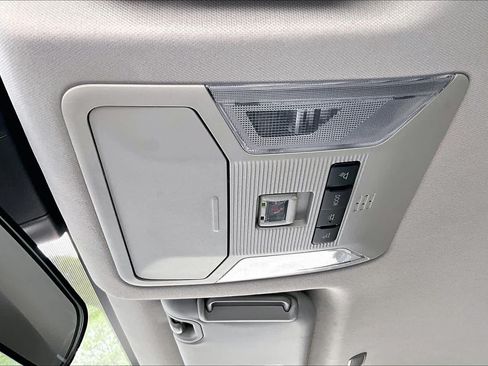Used 2023 Toyota RAV4 XLE FWD image 32