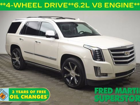 Used 2015 Cadillac Escalade Premium image 1