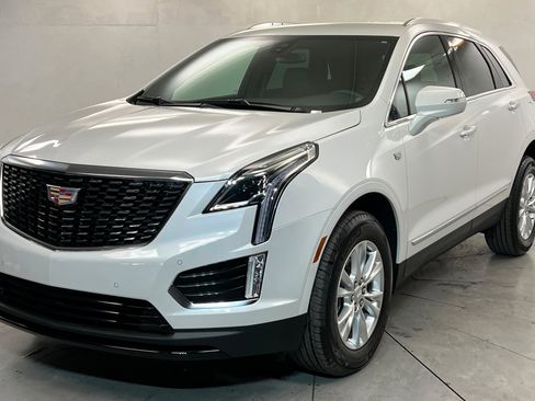 New 2025 Cadillac XT5 Luxury FWD image 1