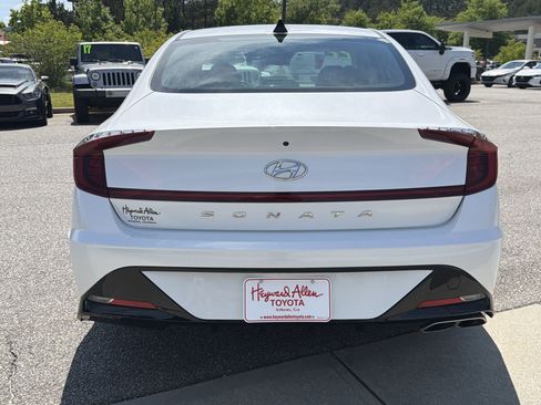 Used 2022 Hyundai Sonata SEL FWD image 16