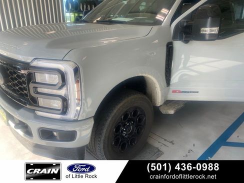 Used 2025 Ford F350 Lariat w/ Black Appearance Package AWD/4WD image 1