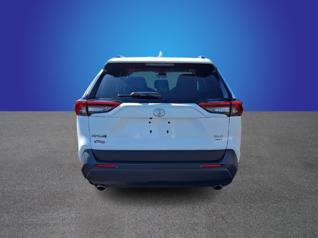 Used 2025 Toyota RAV4 XLE AWD/4WD image 5