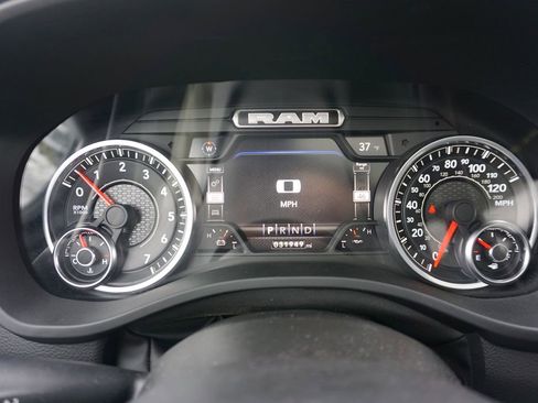 Used 2022 RAM 1500 Laramie image 7