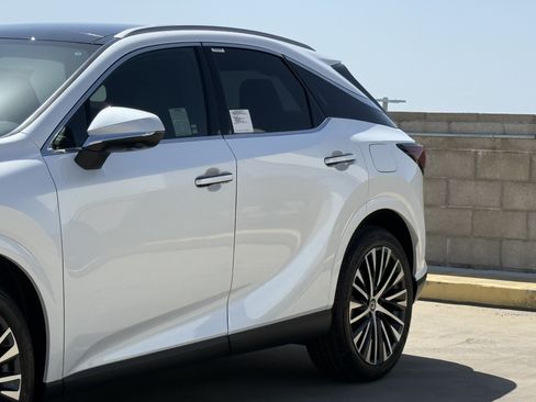 New 2026 Lexus RX 350h AWD/4WD image 9