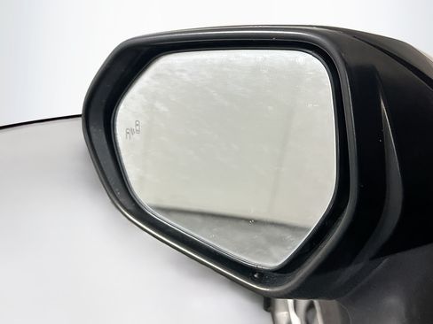 Used 2021 Toyota Corolla LE FWD image 16