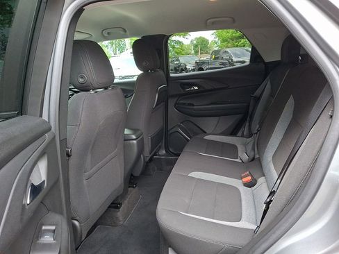 Used 2023 Chevrolet TrailBlazer LT FWD image 10