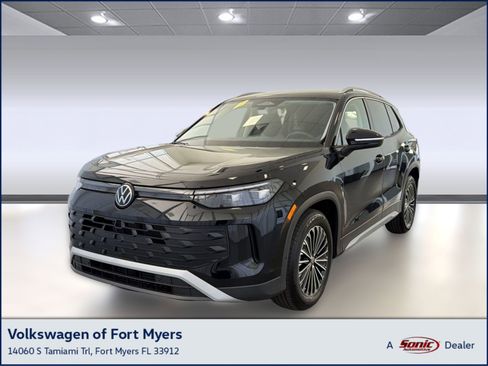 New 2026 Volkswagen Tiguan S FWD image 1