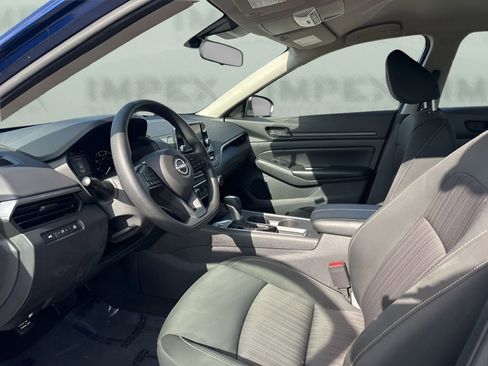 Used 2024 Nissan Altima 2.5 S image 9