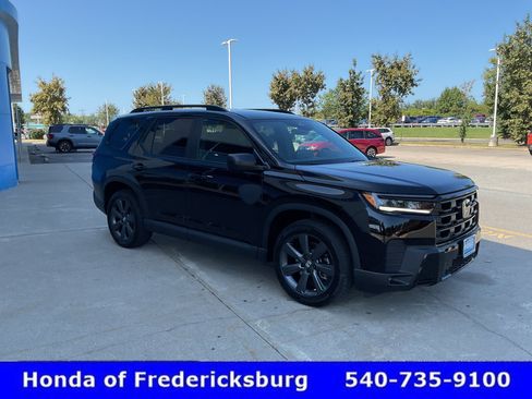Used 2026 Honda Pilot Sport image 7