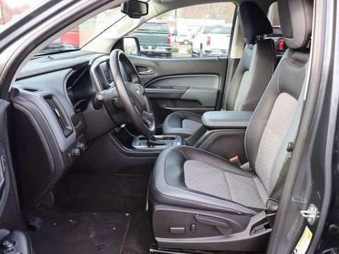 Used 2016 Chevrolet Colorado Z71 image 3