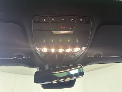 Used 2022 Mercedes-Benz GLC 300 4MATIC image 25