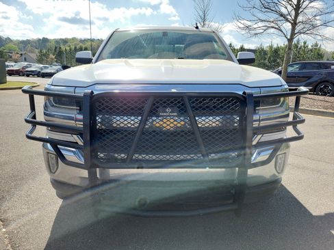 Used 2018 Chevrolet Silverado 1500 LT w/ All Star Edition image 20
