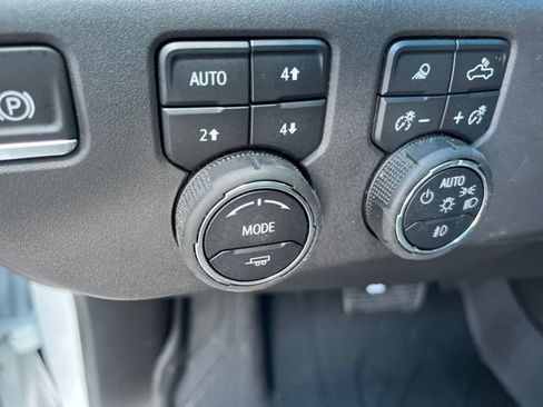 Used 2025 Chevrolet Silverado 1500 ZR2 w/ Technology Package AWD/4WD image 15