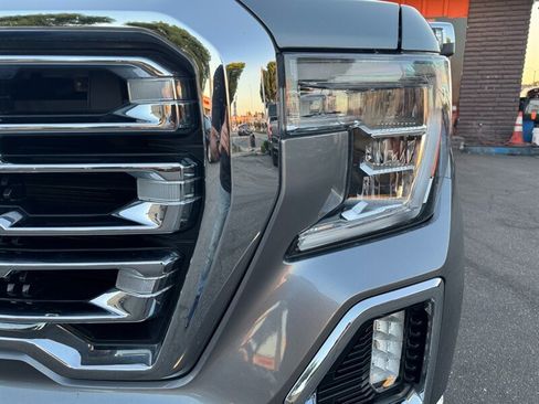 Used 2019 GMC Sierra 1500 SLT w/ SLT Premium Plus Package AWD/4WD image 5