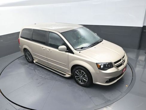 Used 2016 Dodge Grand Caravan R/T w/ Safety Sphere Group image 32