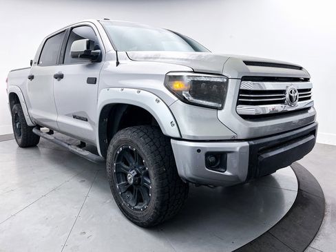 Used 2016 Toyota Tundra SR5 image 9