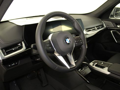New 2026 BMW X1 xDrive28i w/ Convenience Package AWD/4WD image 4
