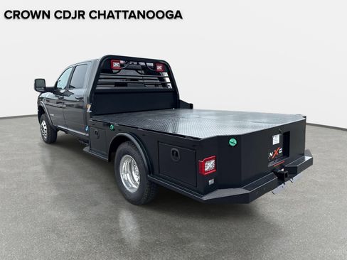 New 2026 RAM 3500 Big Horn AWD/4WD image 6