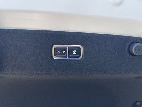 New 2025 Hyundai Ioniq 6 SE image 12