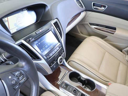 Used 2018 Acura TLX V6 w/ Technology Package FWD image 40
