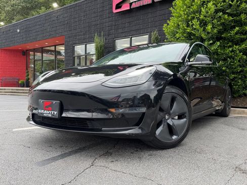 Used 2019 Tesla Model 3 Mid Range RWD image 2