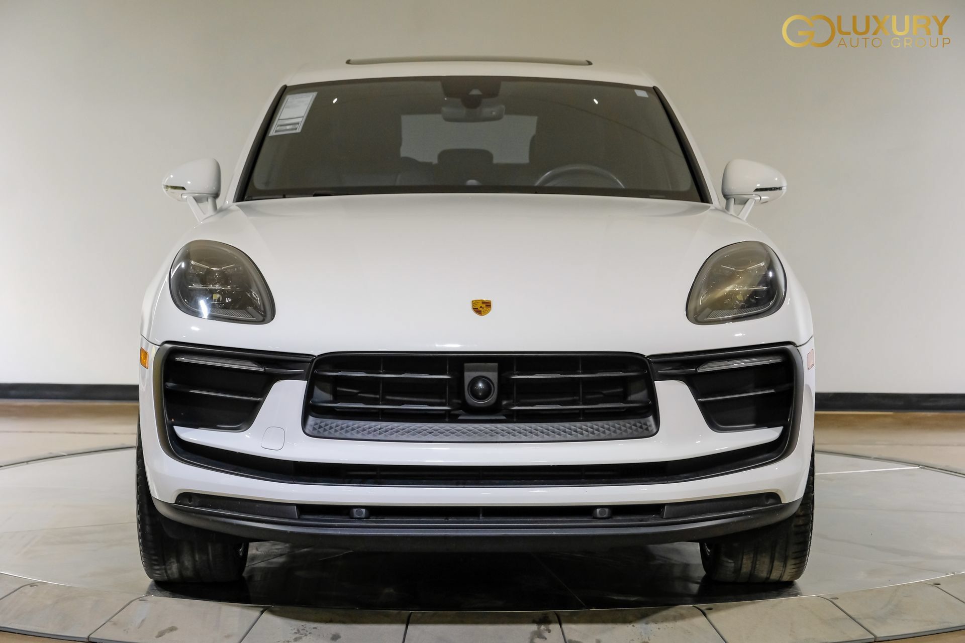 Used 2024 Porsche Macan w/ Premium Plus Package AWD/4WD image 7