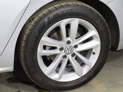 Used 2021 Volkswagen Passat 2.0T S image 36