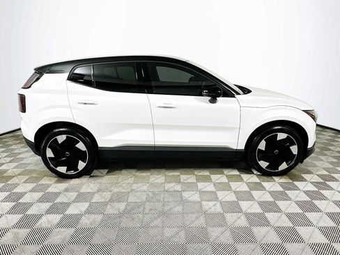 Used 2025 Volvo EX30 Ultra w/ Protection Package Premier image 8