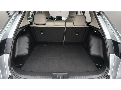 Used 2023 Honda HR-V LX image 15