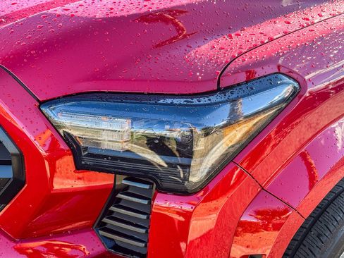 Certified 2025 Toyota Tacoma SR5 image 9