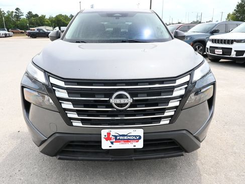 Used 2024 Nissan Rogue S AWD/4WD image 7