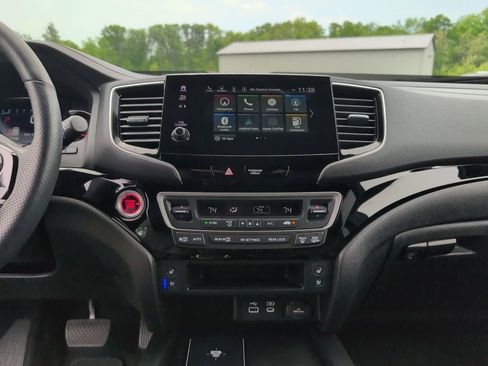 Used 2024 Honda Passport Black Edition image 22