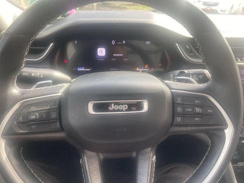 Used 2021 Jeep Grand Cherokee L Limited AWD/4WD image 40