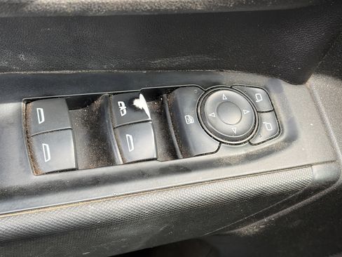 Used 2019 Chevrolet Silverado 1500 Custom w/ Custom Value Package image 8