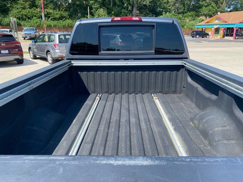 Used 2013 Nissan Titan SV image 8