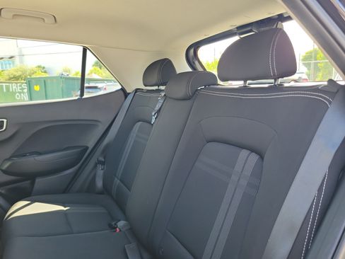 Used 2021 Hyundai Venue SEL w/ Cargo Package FWD image 13