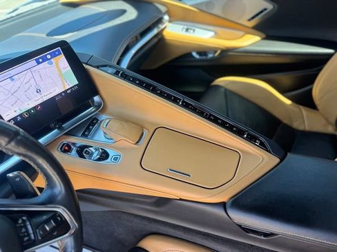 Used 2020 Chevrolet Corvette Stingray Preferred Cpe w/ 2LT Preferred Equipment Group RWD image 33
